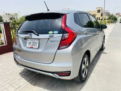 Honda Fit 1.5 Hybrid L Package 17/21