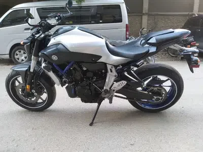 Yamaha MT07 700cc