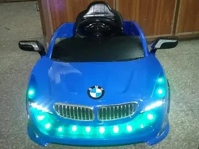 O3358O8816O. Whatsapp Kids Electric Car with Remote and Charger.